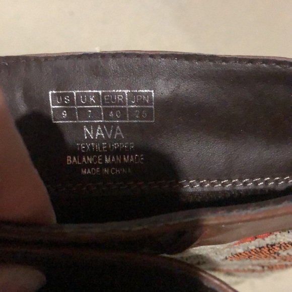 Woman’s size 9 Aztec print boots - Picture 6 of 6